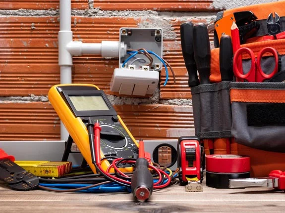 Electrical Service Call Maintenance & Repair